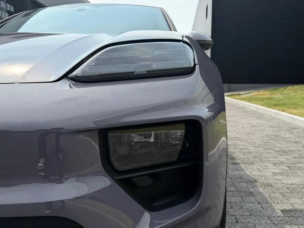 Porsche Macan EV — миниатюра 15