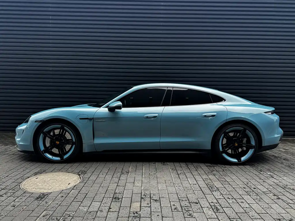 Porsche Taycan 2022 Taycan