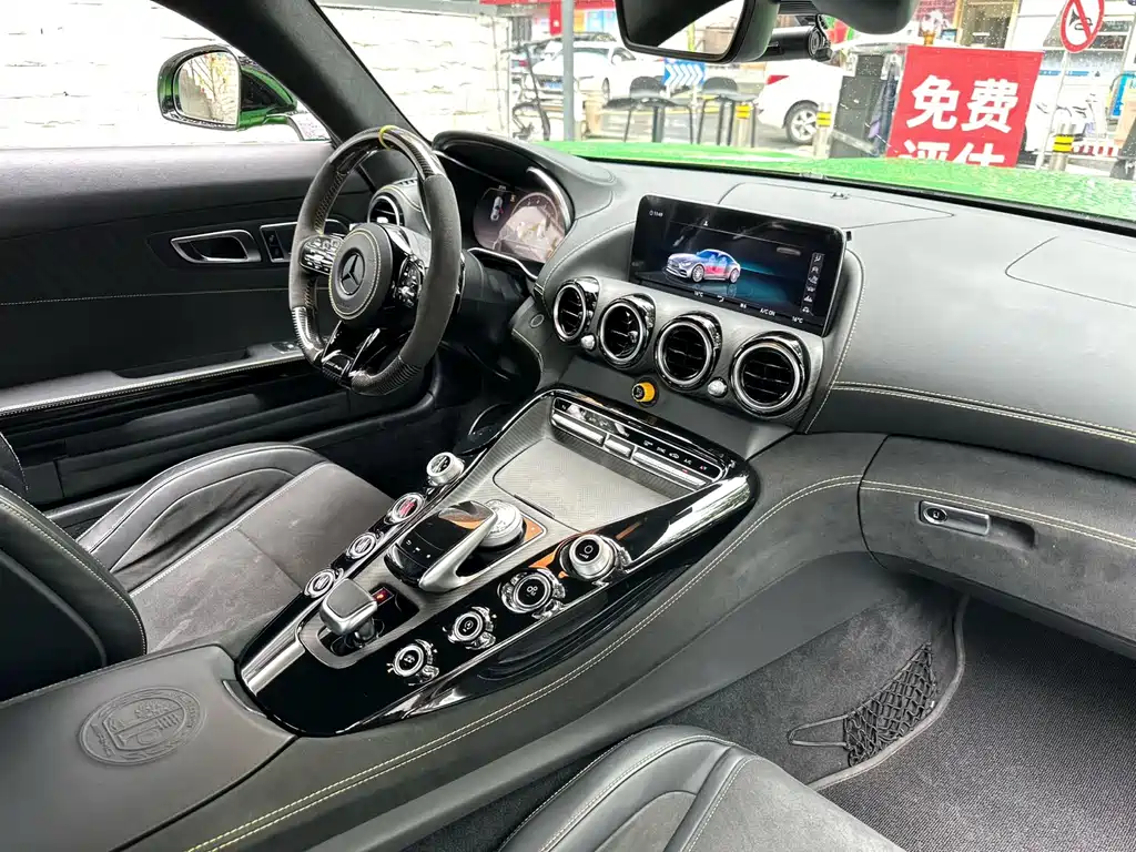 Mercedes-Benz AMG GT — миниатюра 6