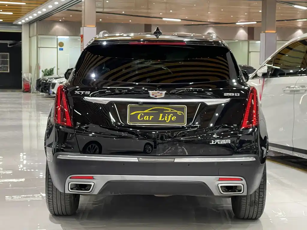 CADILLAC XT5