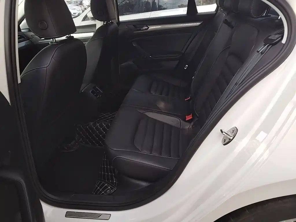 Volkswagen Lamando — миниатюра 17