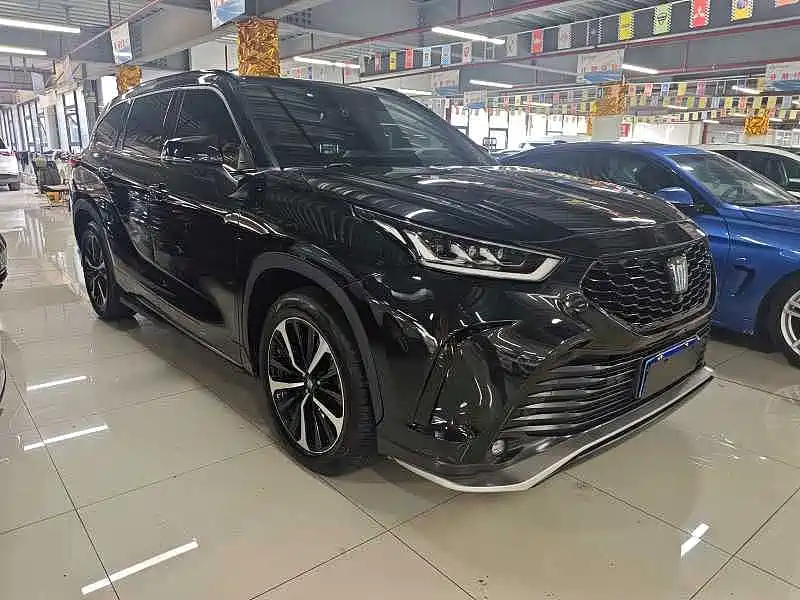 Toyota Crown Kluger — миниатюра 3