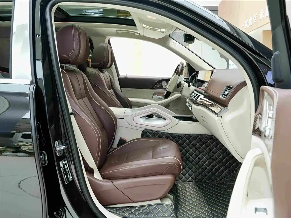 Mercedes-Benz GLS — миниатюра 12
