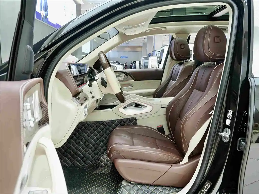 Mercedes-Benz GLS — миниатюра 11