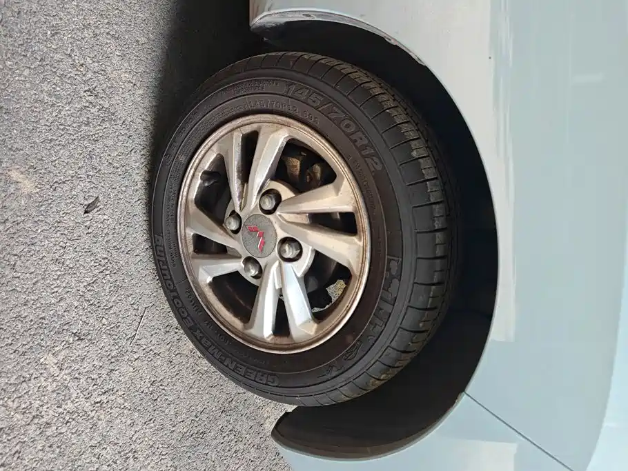 Wuling MINIEV — миниатюра 6