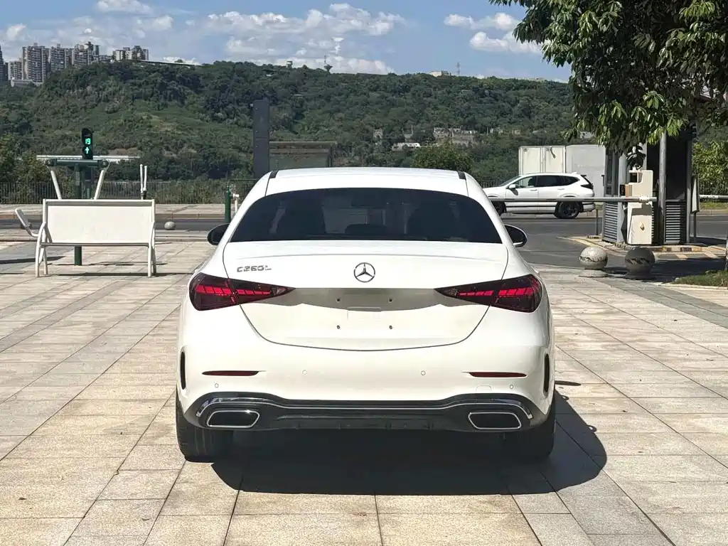 Mercedes-Benz C-Class — миниатюра 8