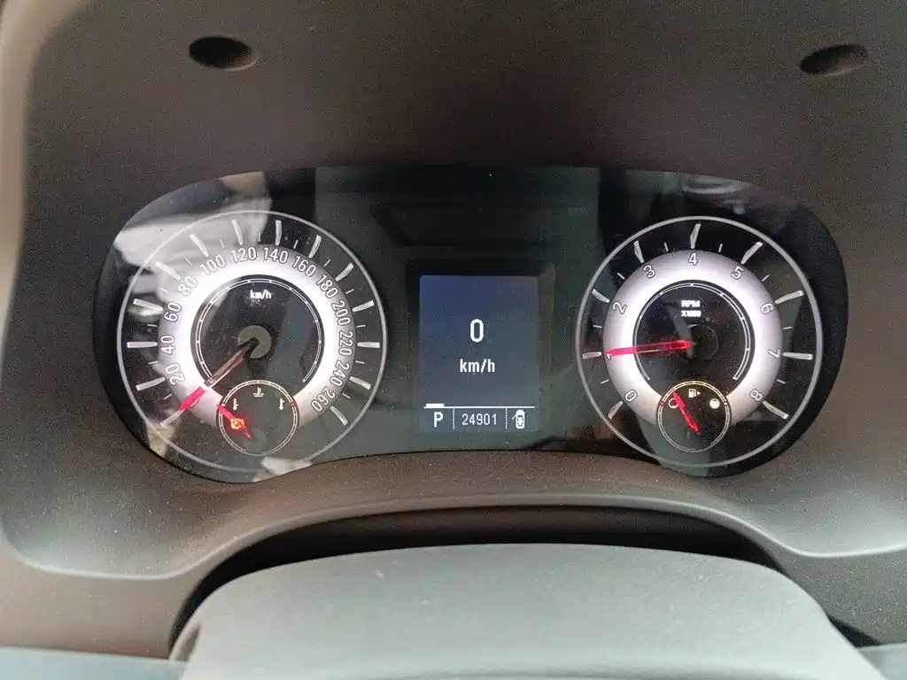 Roewe 950 — миниатюра 8