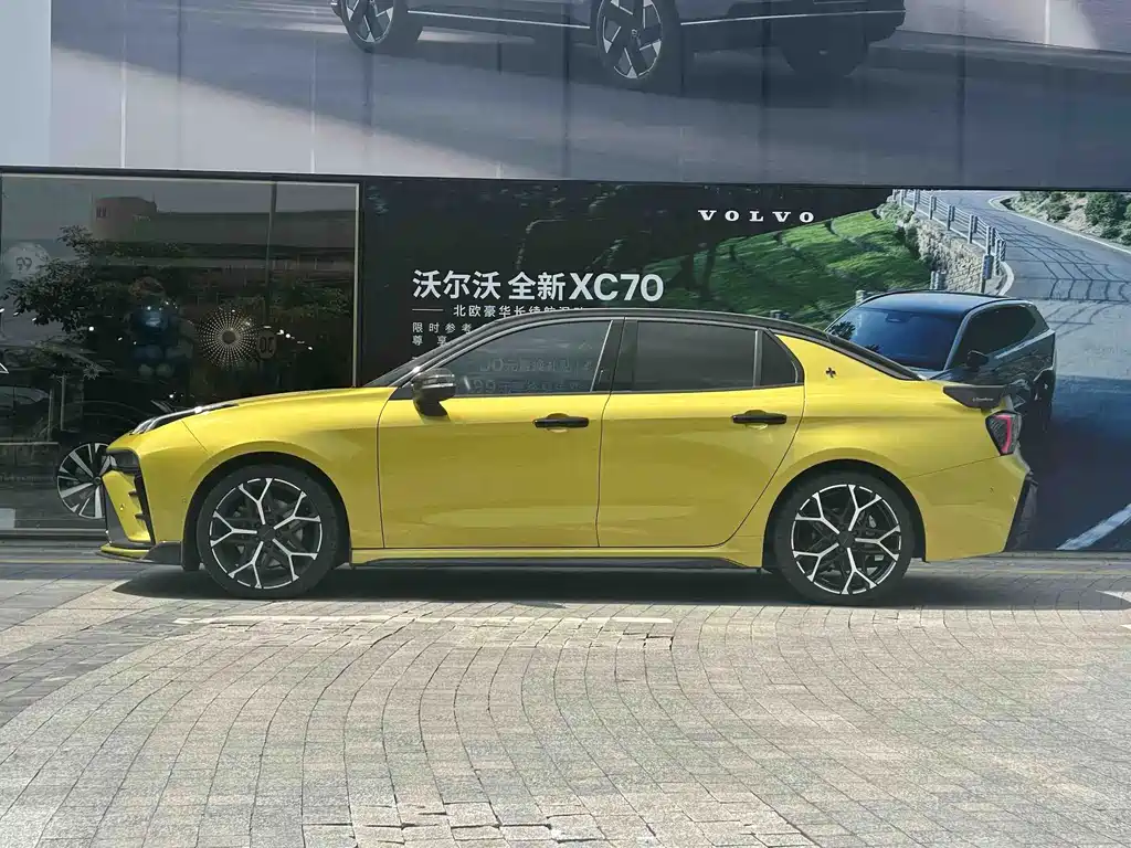 Lynk & Co 03 — миниатюра 3