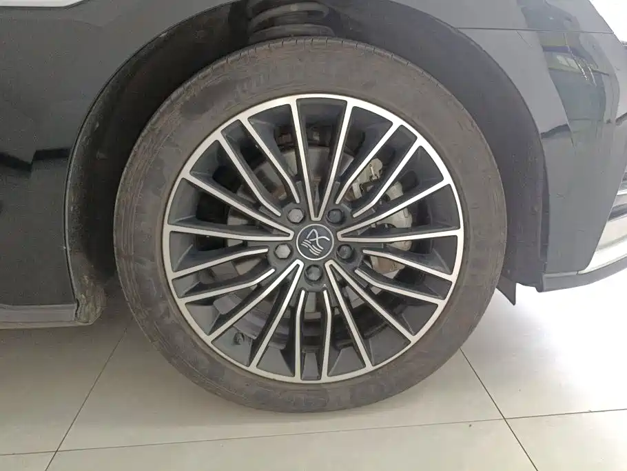 BYD Han — миниатюра 6