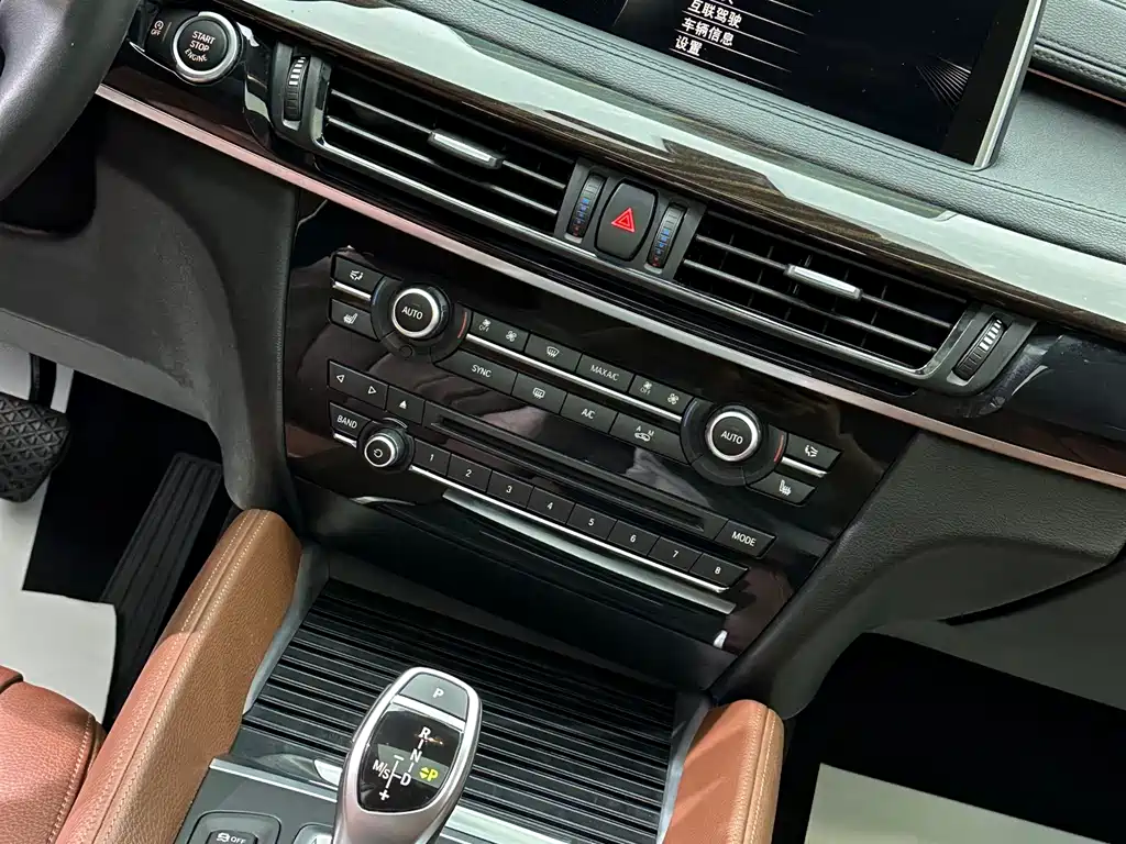 BMW X6 — миниатюра 21