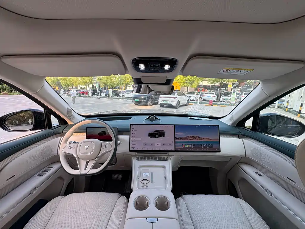 VOYAH Taishan X8 — миниатюра 6