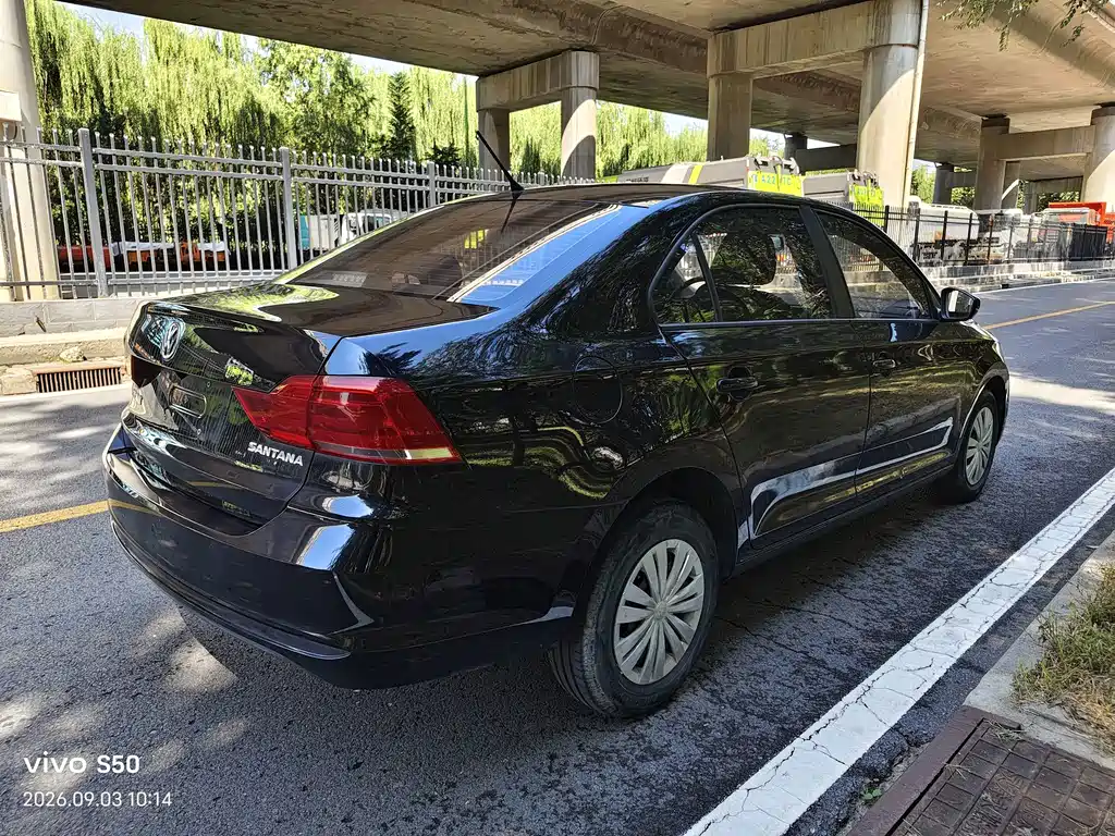 Volkswagen Santana — миниатюра 6