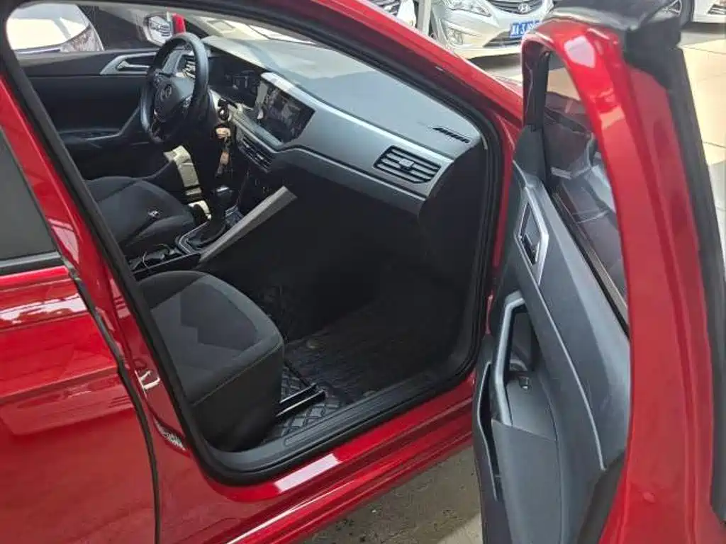 Volkswagen Polo — миниатюра 13