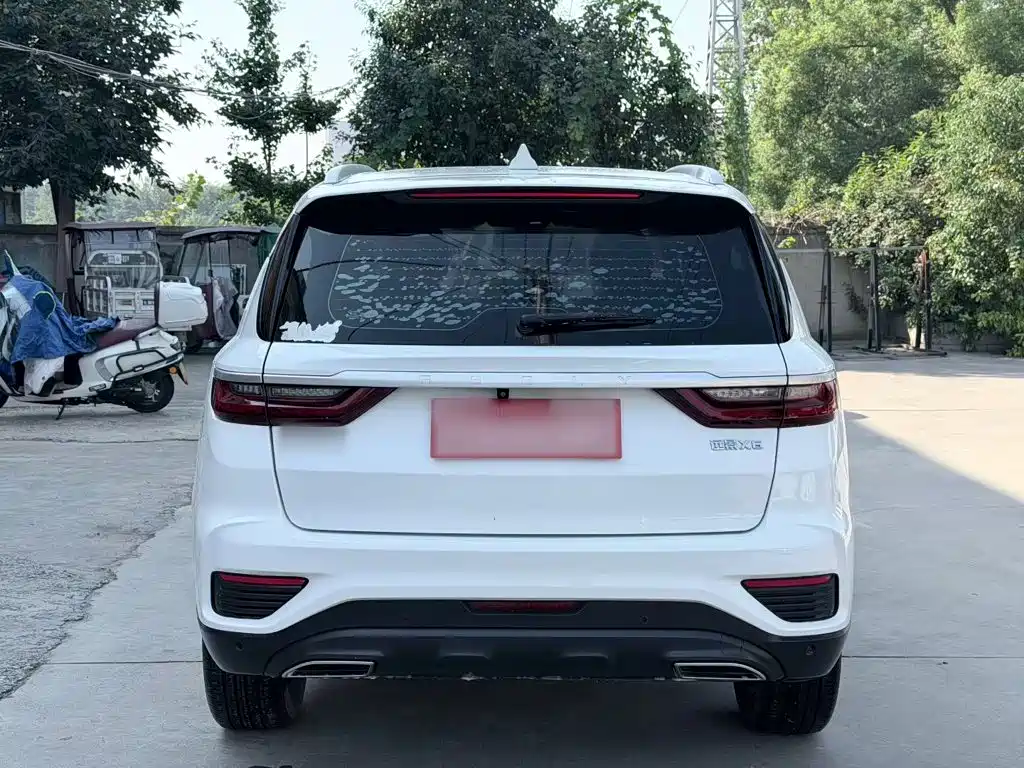 Geely Vision X6 — миниатюра 6