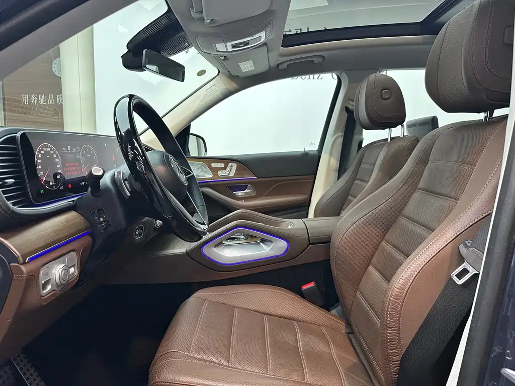 Mercedes-Benz GLS — миниатюра 8