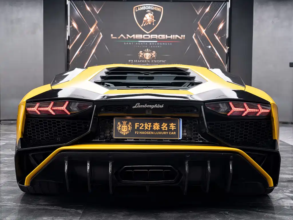 Lamborghini Aventador — миниатюра 14