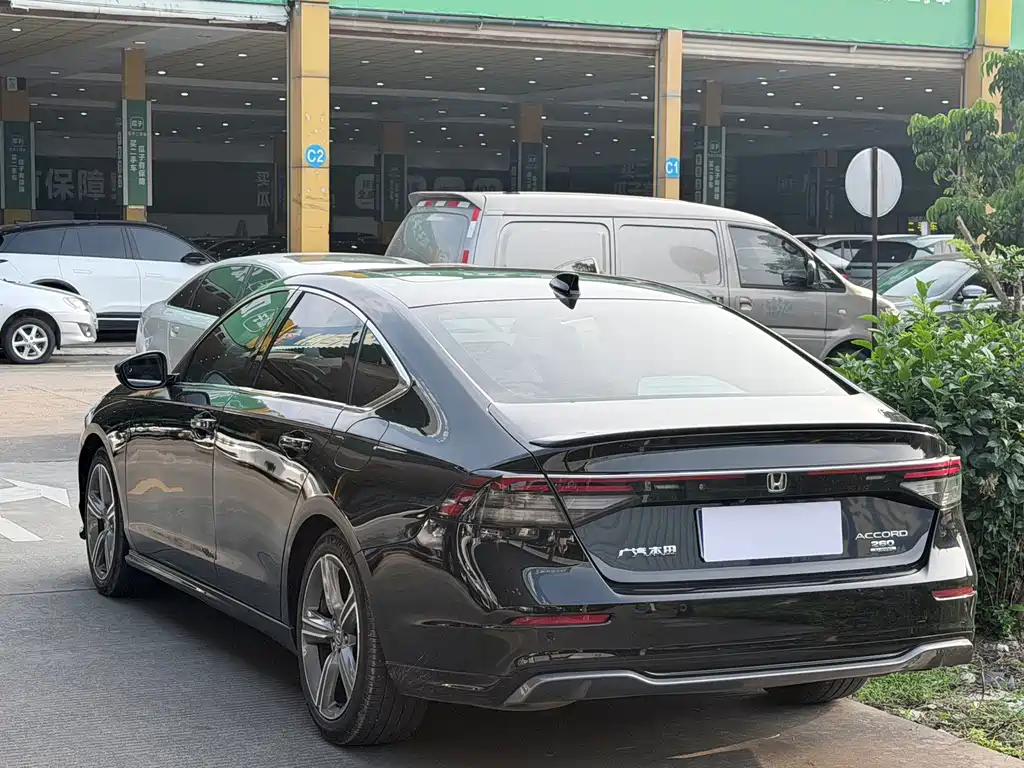 Honda Accord — миниатюра 15