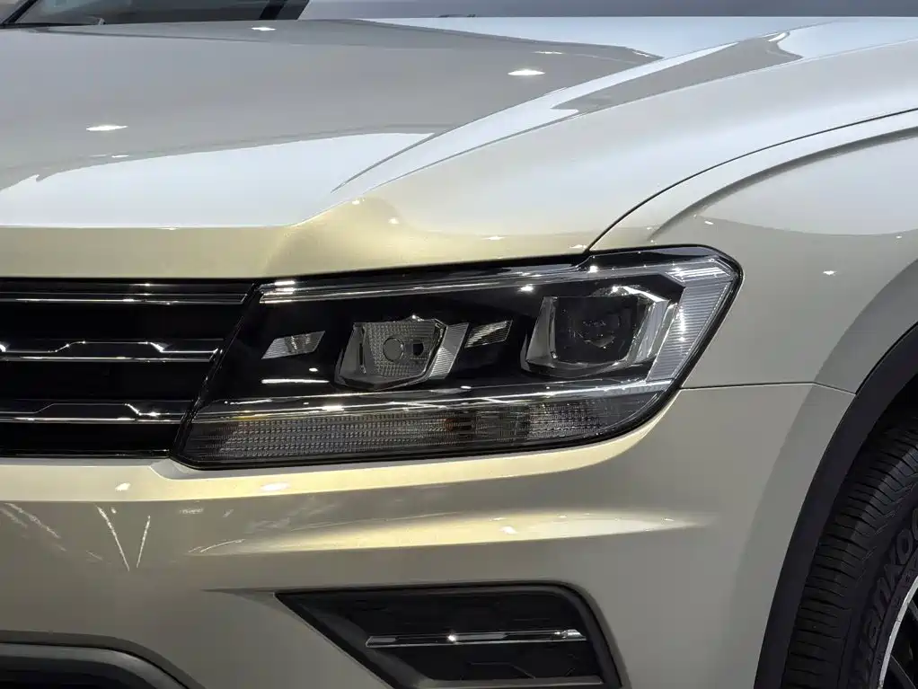 Volkswagen Tiguan L — миниатюра 14