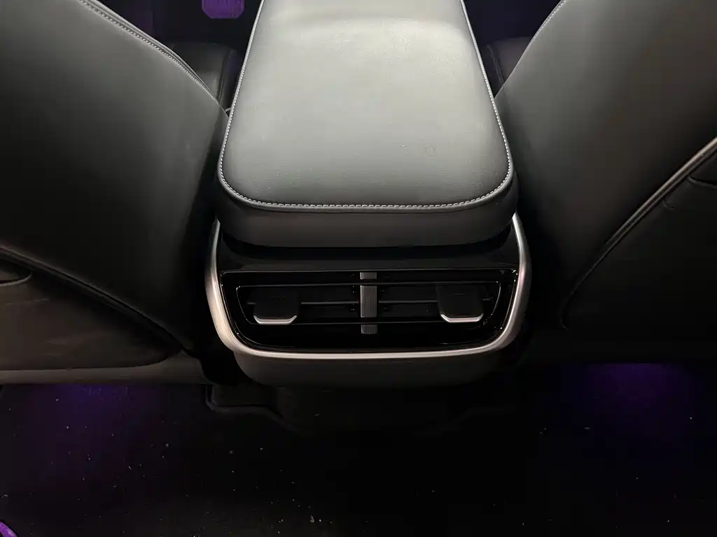 XPeng G9 — миниатюра 15