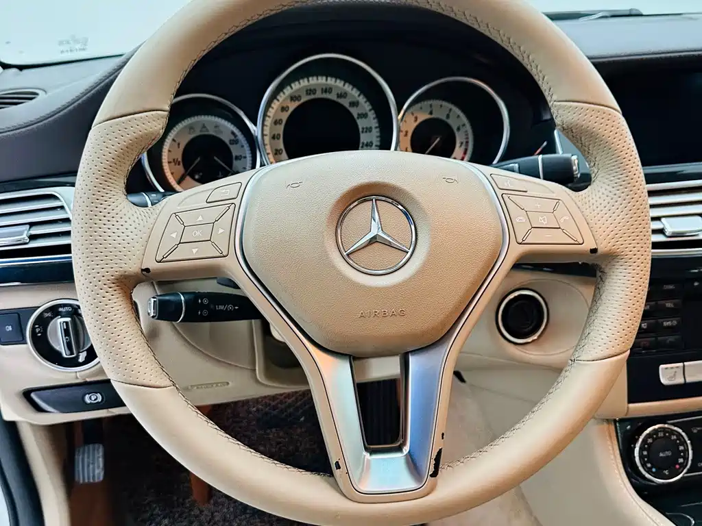 Mercedes-Benz CLS — миниатюра 13