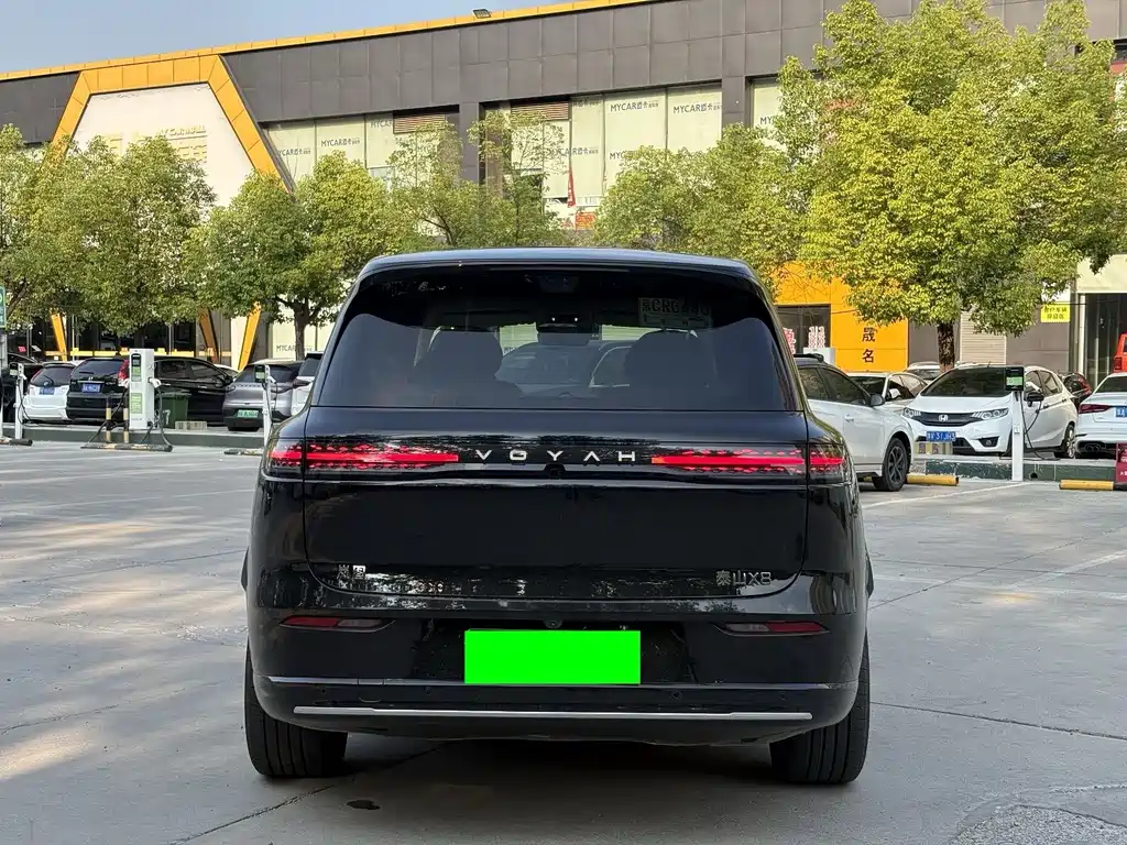 VOYAH Taishan X8 — миниатюра 8