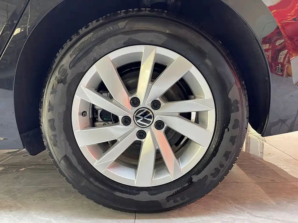 Volkswagen 帕萨特插电混动 — миниатюра 21