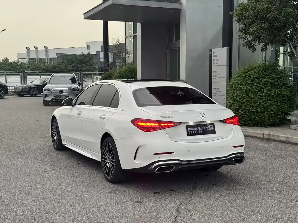 Mercedes-Benz C-Class — миниатюра 18