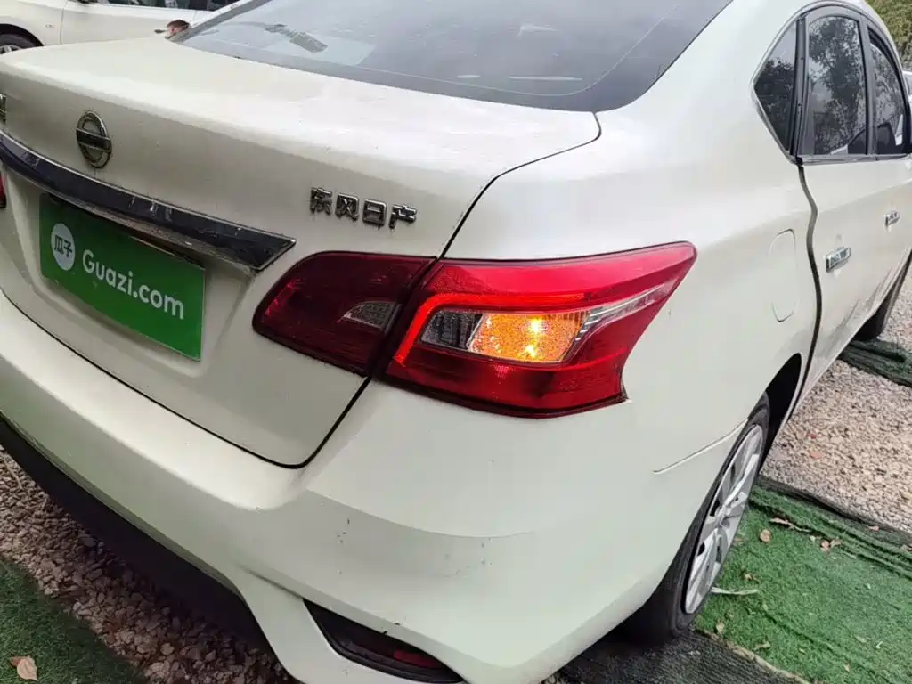 Nissan Sylphy — миниатюра 8