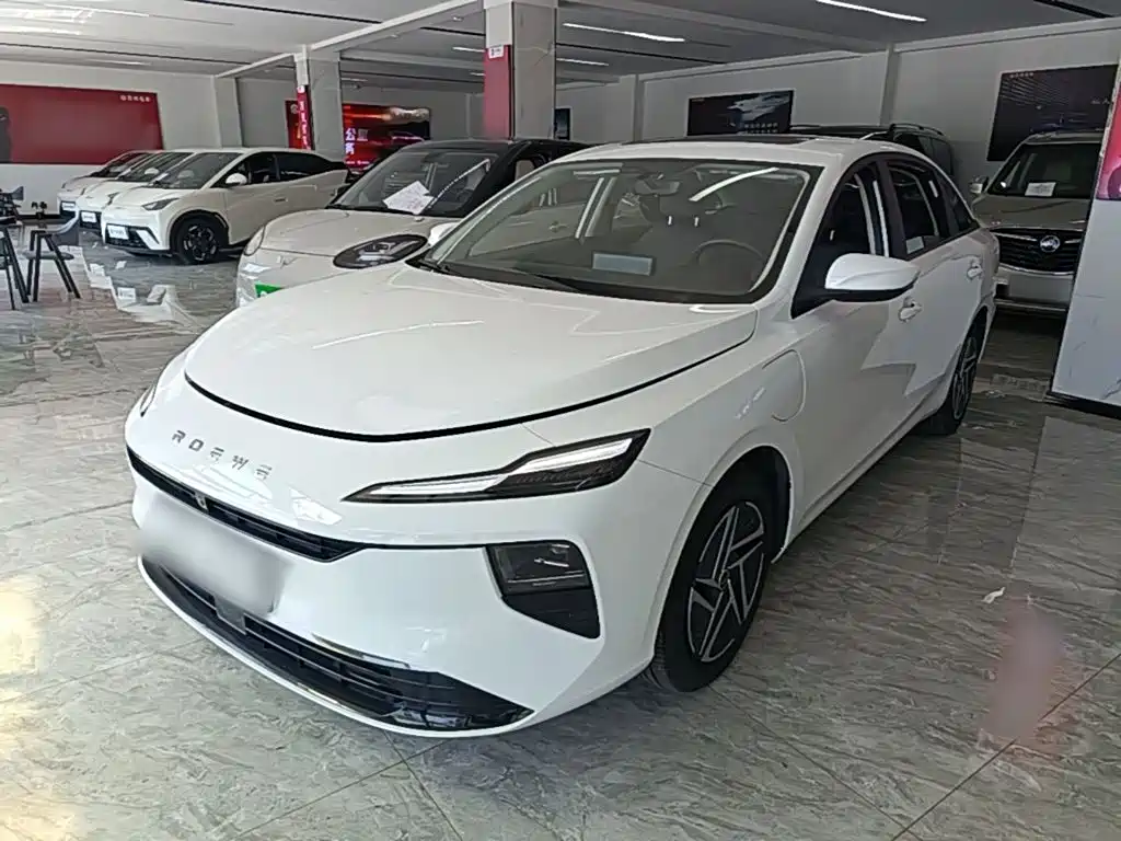Roewe D6 — миниатюра 2