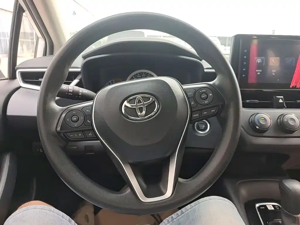 Toyota Corolla — миниатюра 7