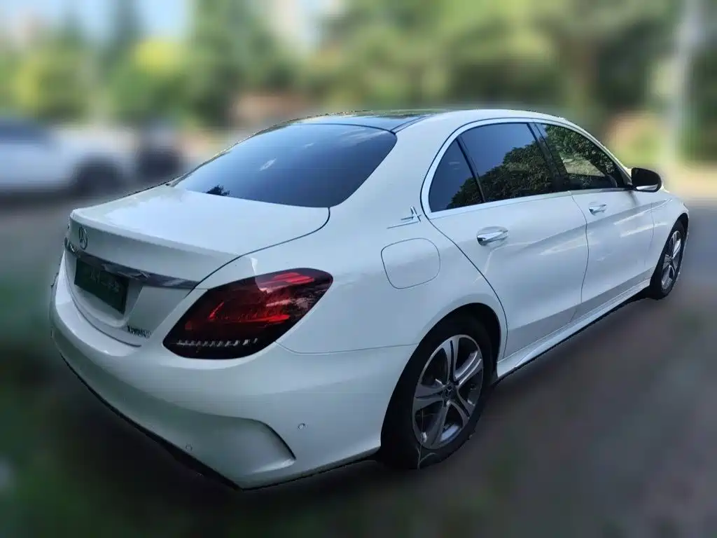 Mercedes-Benz C-Class — миниатюра 4