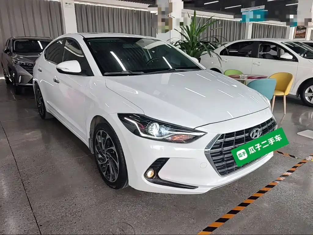 Hyundai Elantra — миниатюра 22