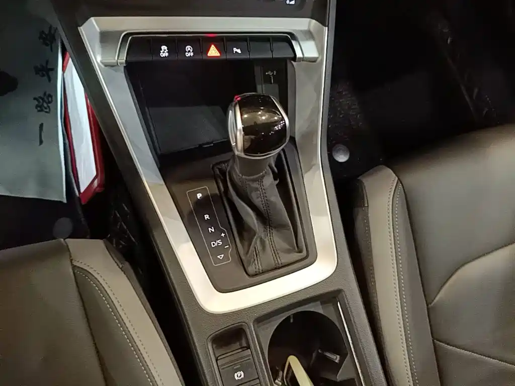 Audi Q3 — миниатюра 14