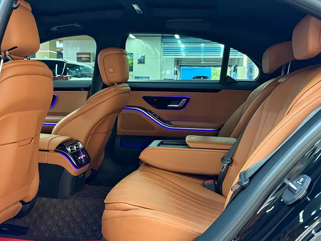 Mercedes-Benz S-Class — миниатюра 17