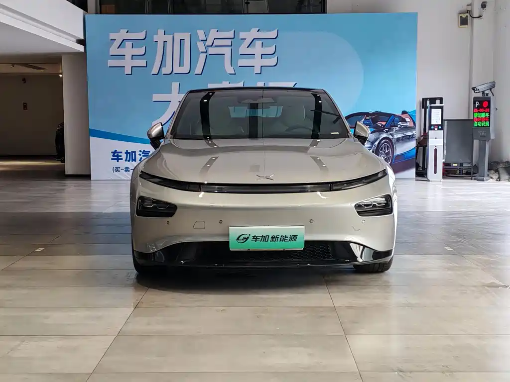 XPeng P7 — миниатюра 2