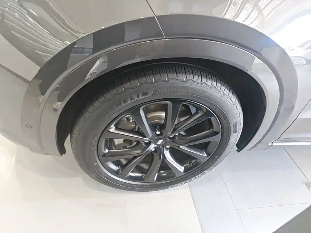 Li Auto Li ONE — миниатюра 23