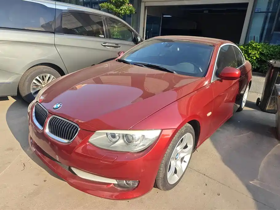 BMW 3 Series (Import) 2012