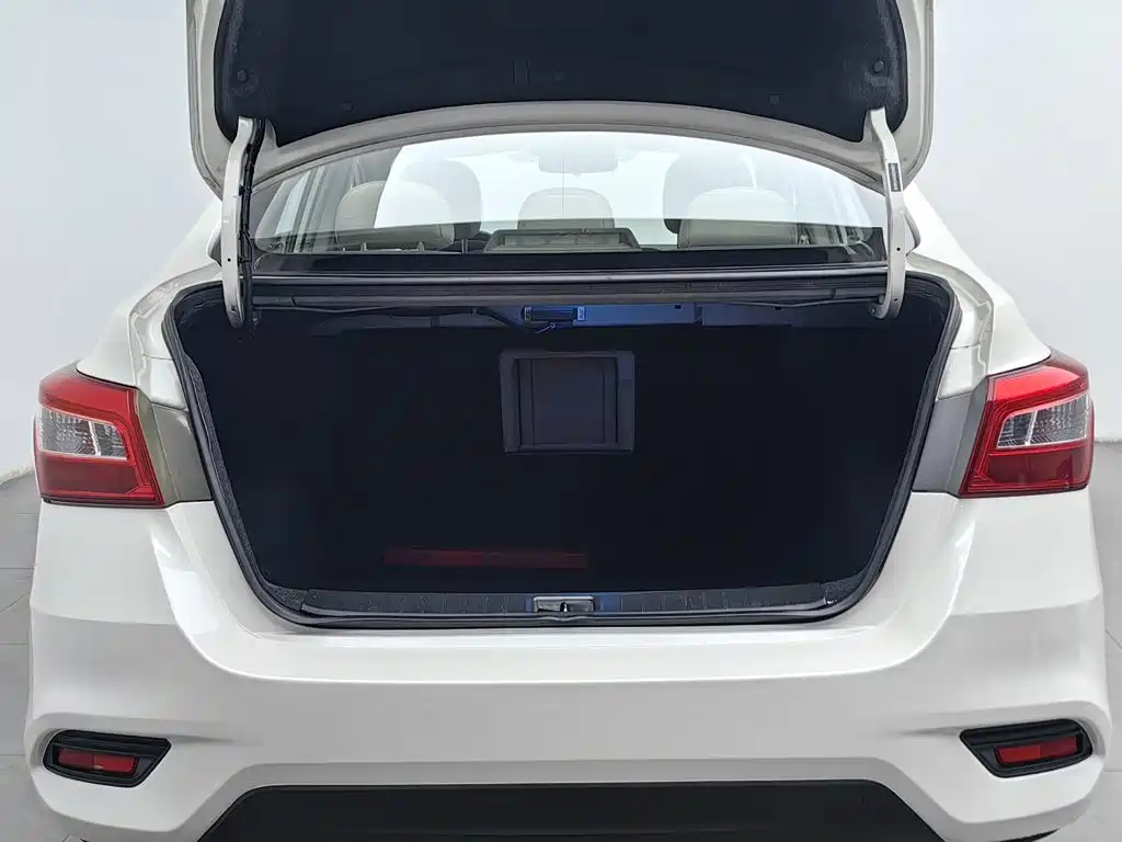 Nissan Sylphy — миниатюра 16