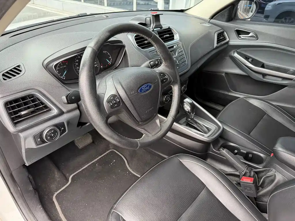 Ford Escort — миниатюра 5