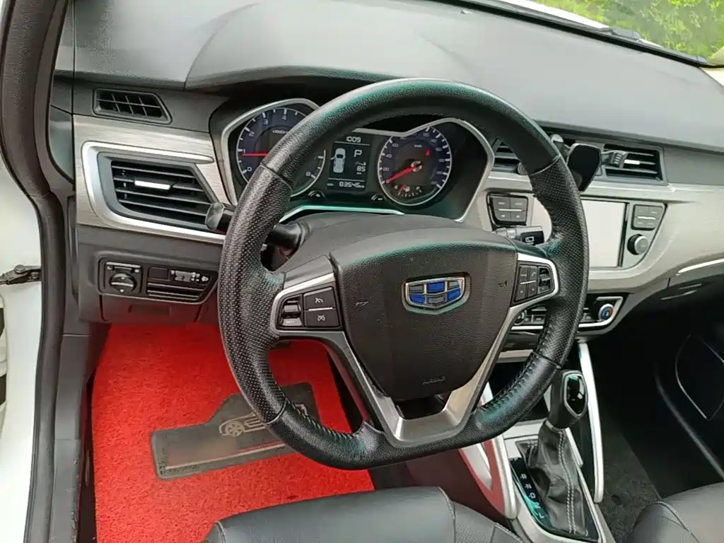 Geely Vision X3 — миниатюра 11