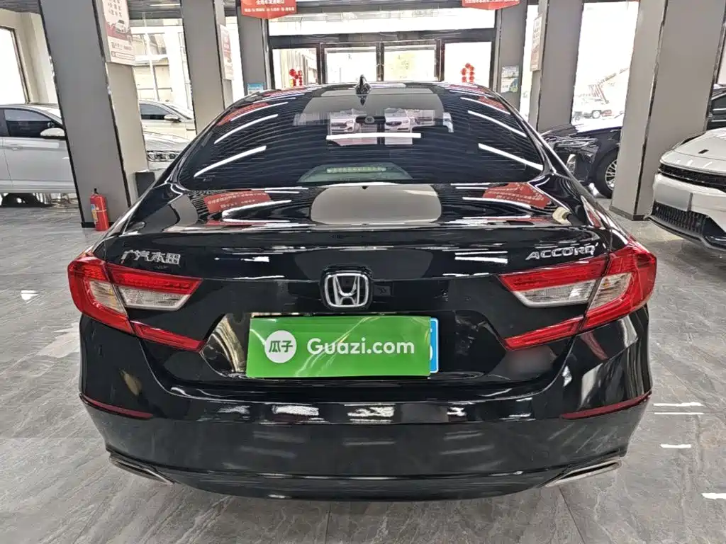 Honda Accord — миниатюра 6