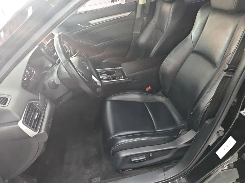 Honda Accord — миниатюра 15