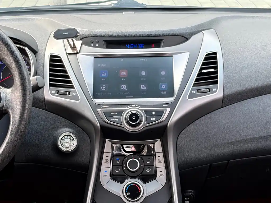 Hyundai Elantra Langdong — миниатюра 41