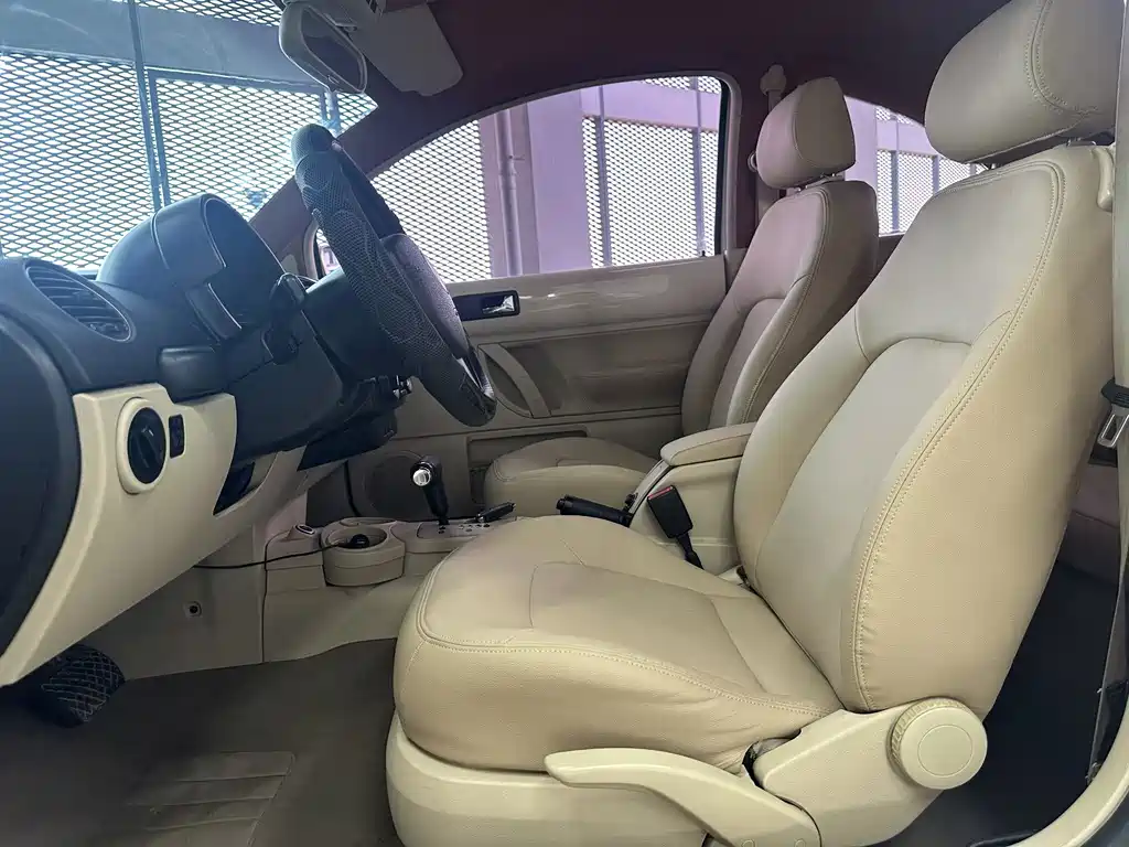 Volkswagen Beetle — миниатюра 7