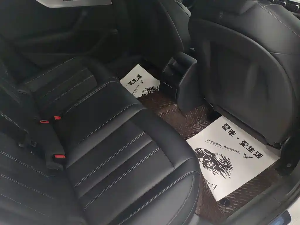 Audi A4L — миниатюра 6