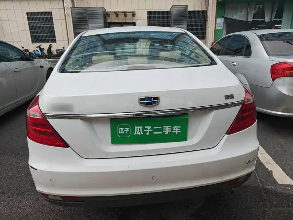 Geely Emgrand — миниатюра 6