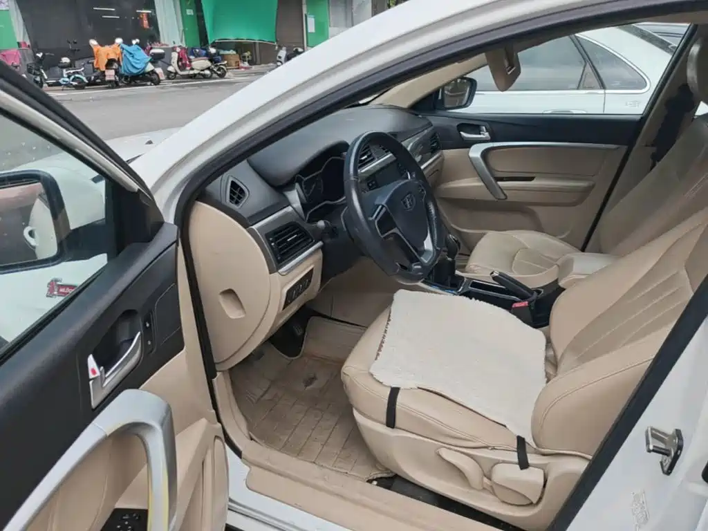 Geely Emgrand — миниатюра 16