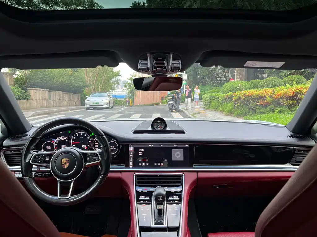 Porsche Panamera — миниатюра 6