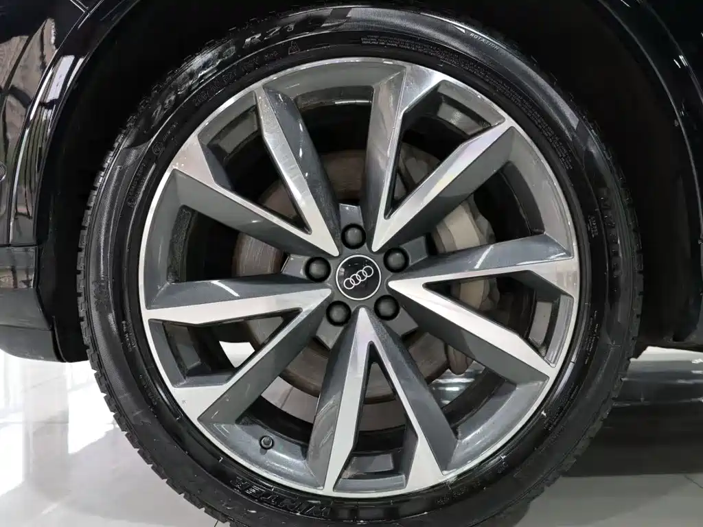 Audi Q7 2021 55 TFSI quattro S line Sport