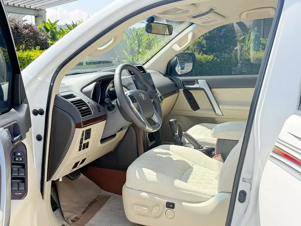 Toyota Prado (Import) — миниатюра 6